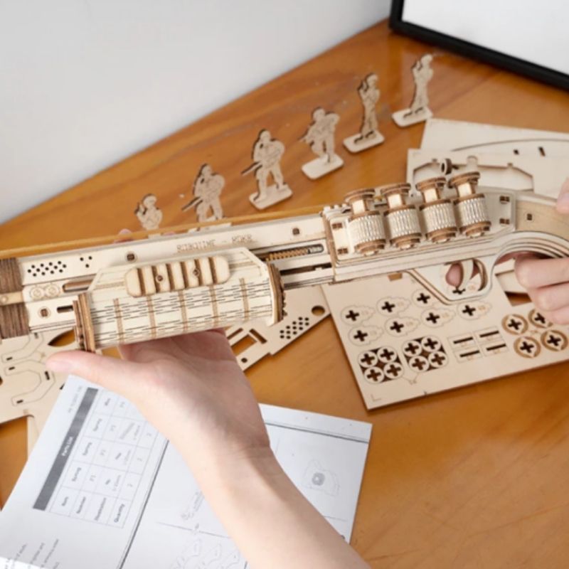 Modèle réduit de fusil steampunk