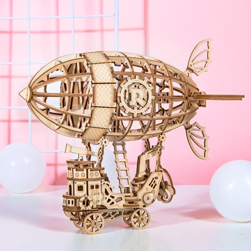 Modèle réduit steampunk de Zeppelin