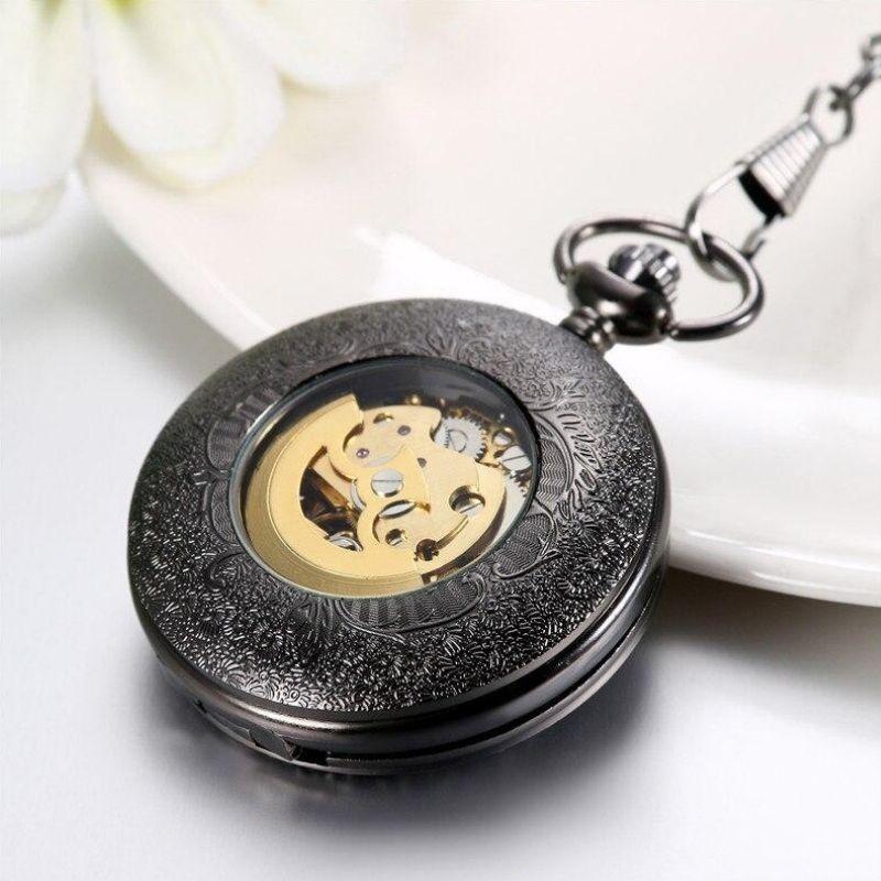Montre à gousset avec engrenages