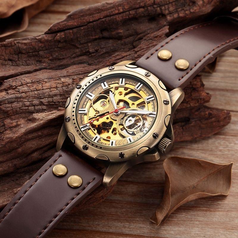 Montre à rouage de style steampunk