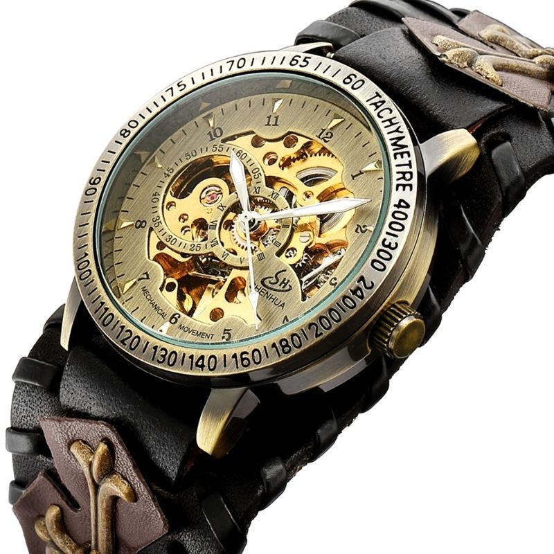Montre au design médiéval