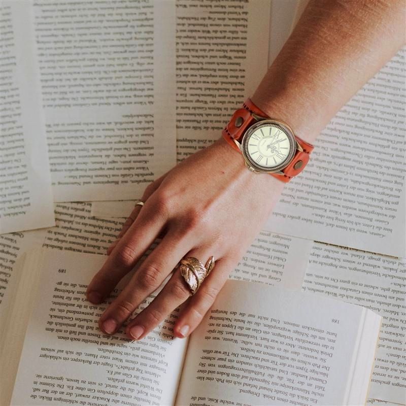 Montre au look rétro pour femme
