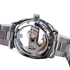 Montre cadran transparent de style steampunk