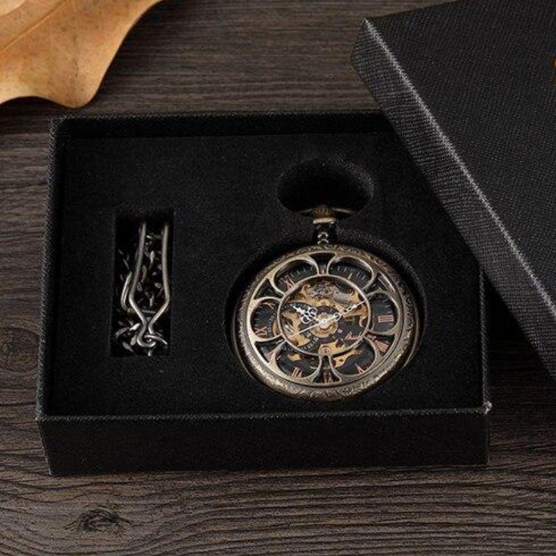 Montre de poche au style steampunk vintage