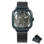 Montre de style steampunk avec rouages apparents
