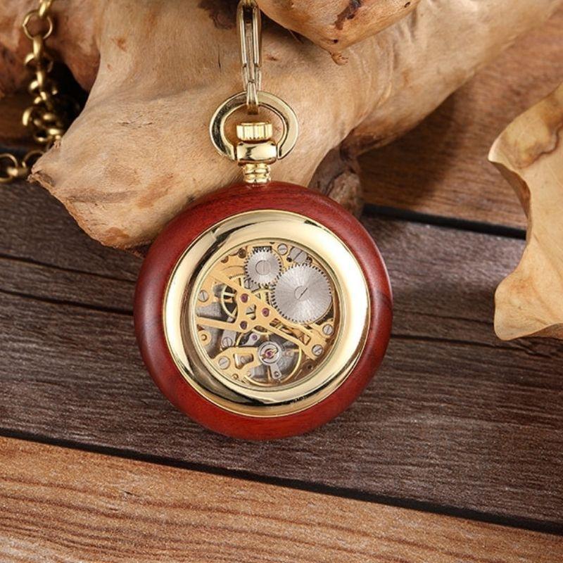 Montre en bois de poche