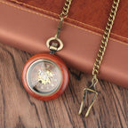 Montre en bois de style steampunk