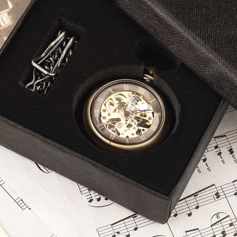 Montre en bronze de poche