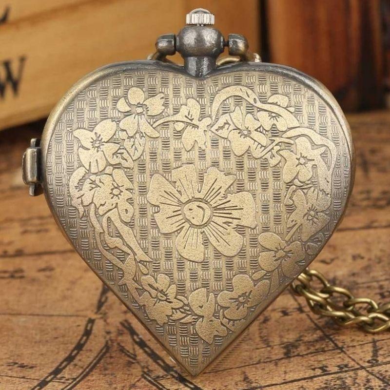 Montre féminine en collier pendentif