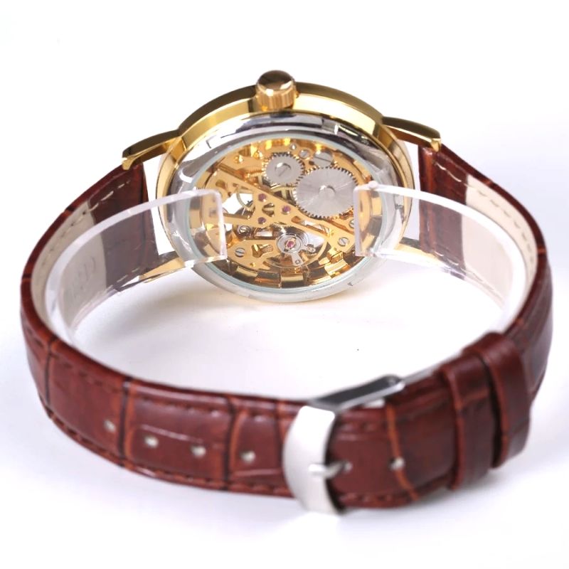 Montre masculine avec mécanisme squelette