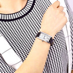 Montre pour femme rectangulaire d’inspiration vintage