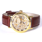 Montre pour homme de type skeleton
