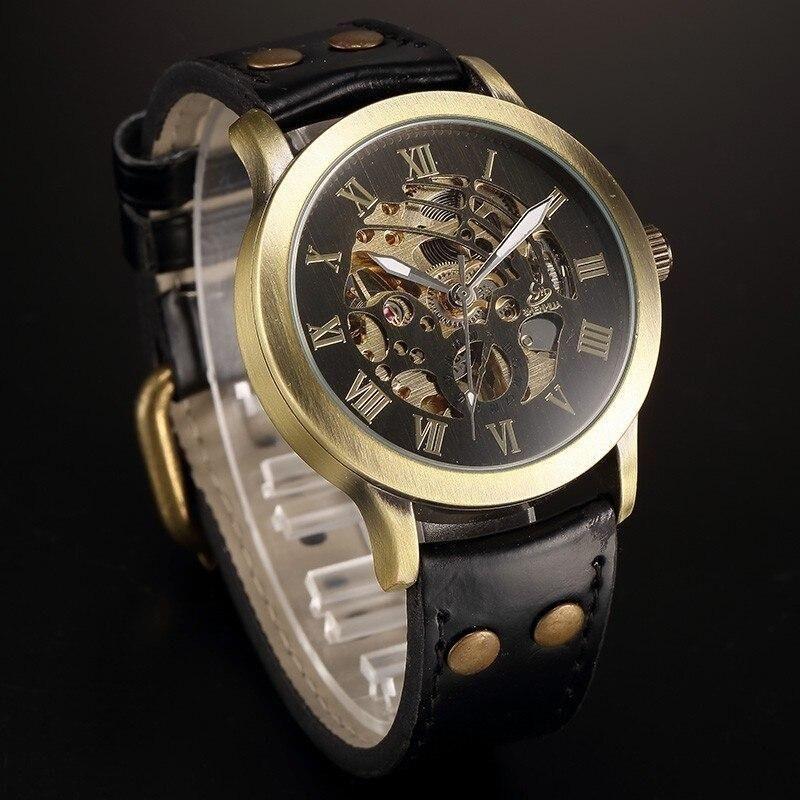 Montre rétro d’inspiration steampunk