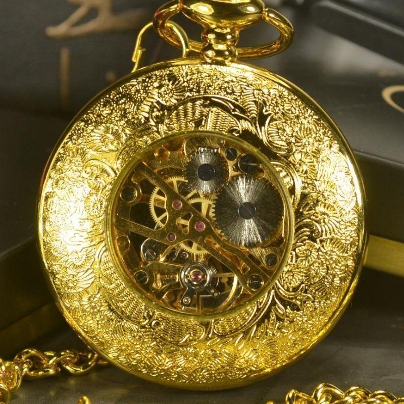 Montre savonnette à gousset finition or