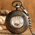 Montre steampunk de poche présentée en coffret