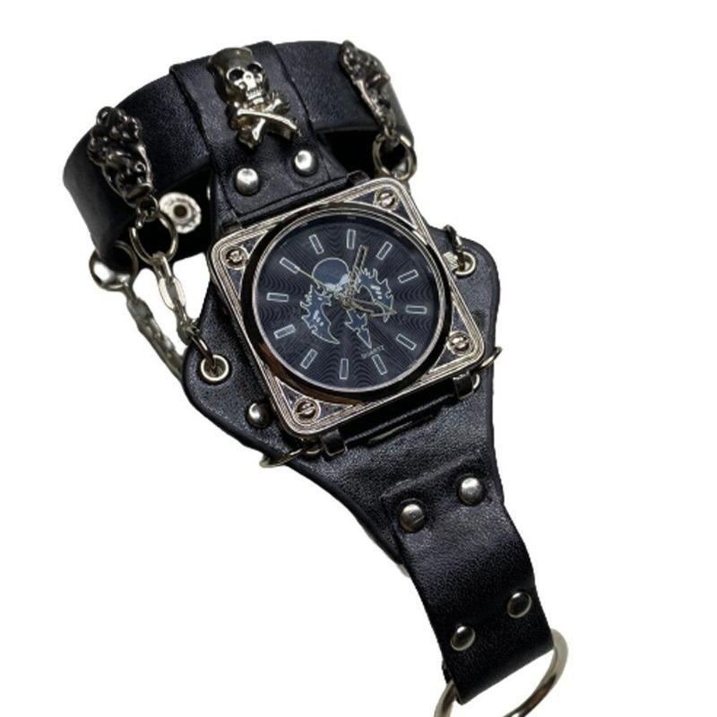 Montre steampunk de style gothique
