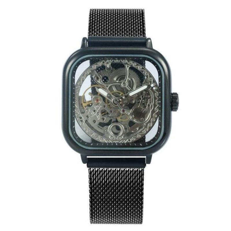 Montre steampunk dotée d’un mécanisme visible
