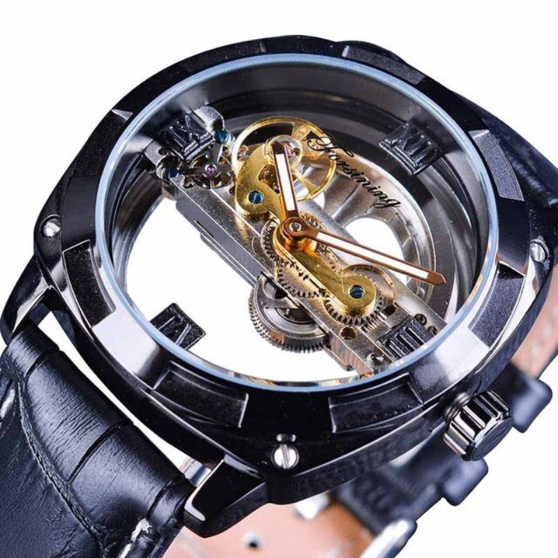 Montre transparente au cadran steampunk