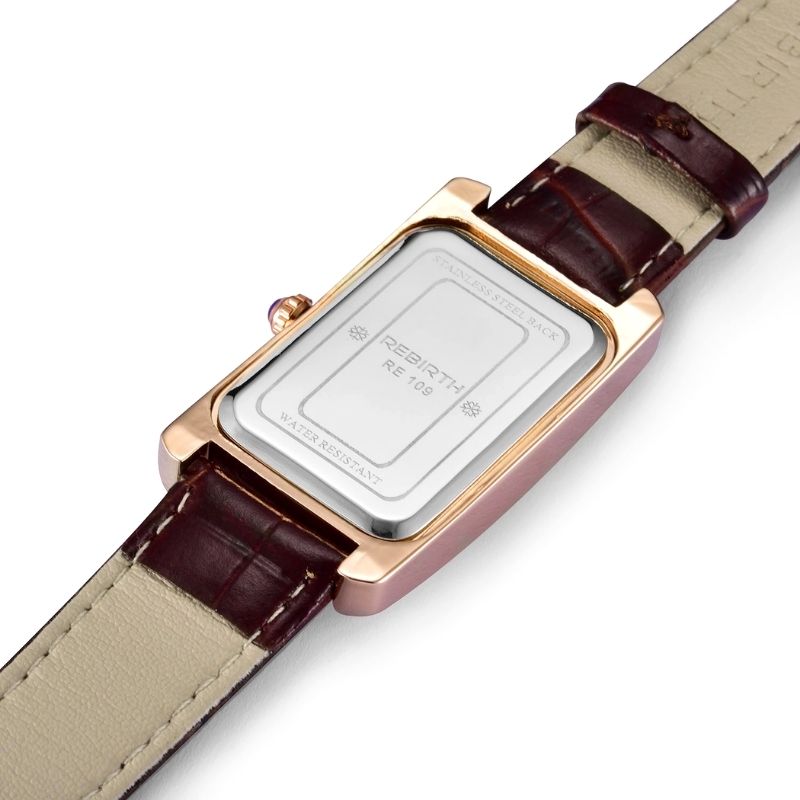 Montre vintage pour femme au cadran rectangulaire