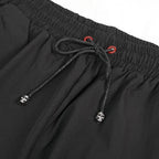 Pantalon de coupe cargo style rock métal