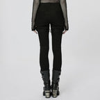 Pantalon féminin d'inspiration punk