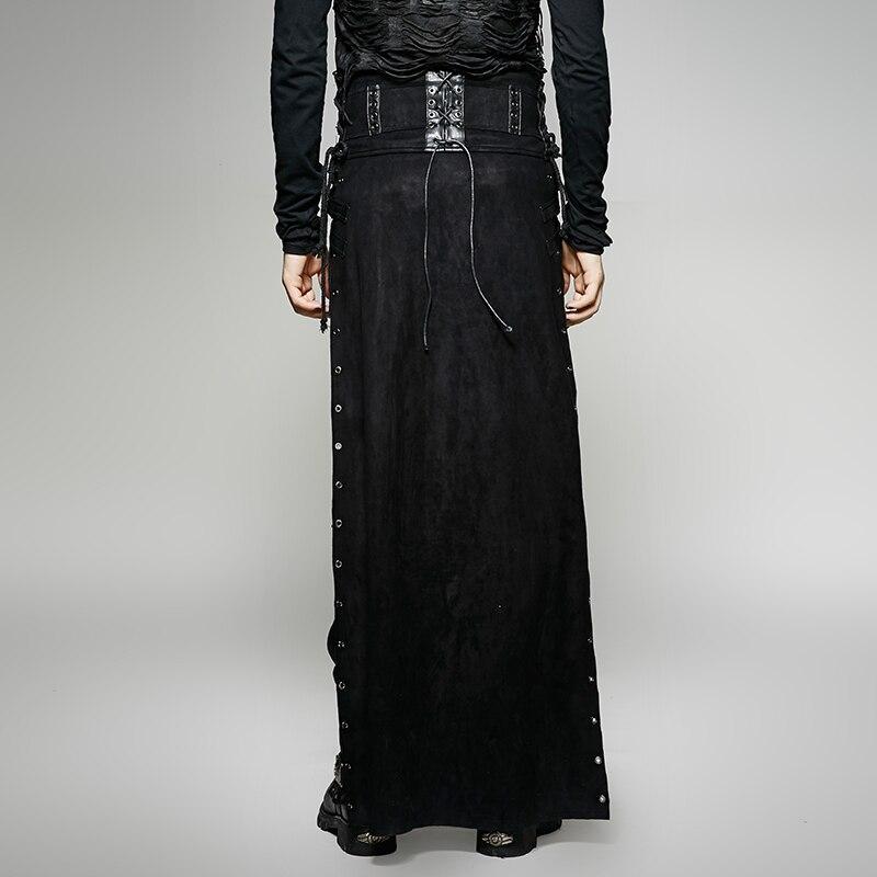 Pantalon-jupette d’inspiration gothique