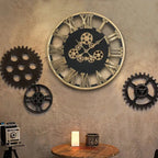 Pendule steampunk avec engrenage tournant