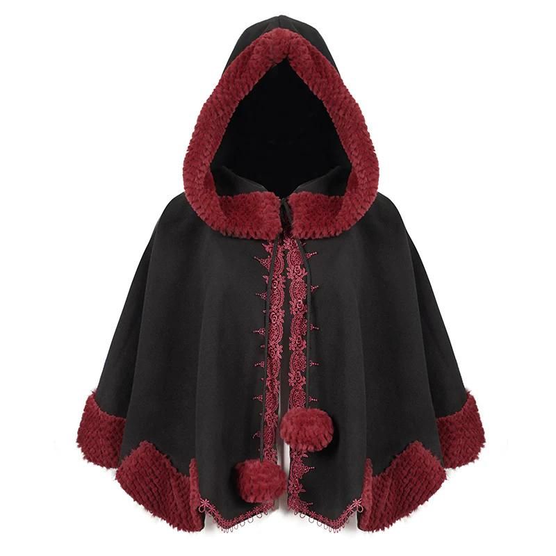 Petite cape féminine d’inspiration victorienne