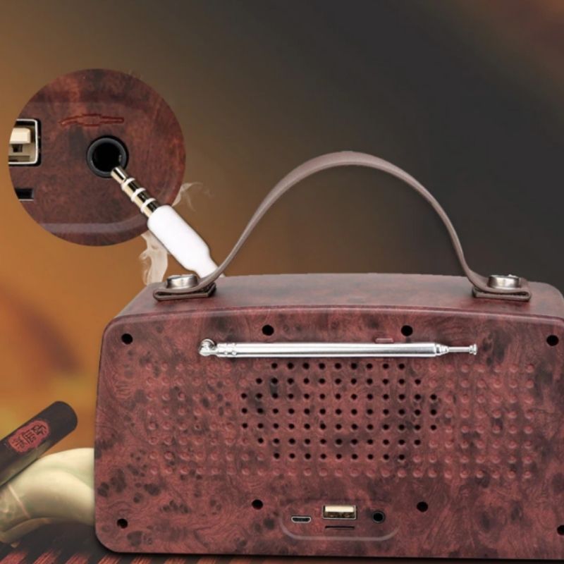 Radio dans l’esprit steampunk