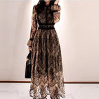 Robe en dentelle vintage
