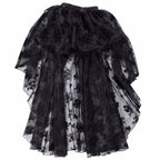 Robe mêlant styles gothique et steampunk