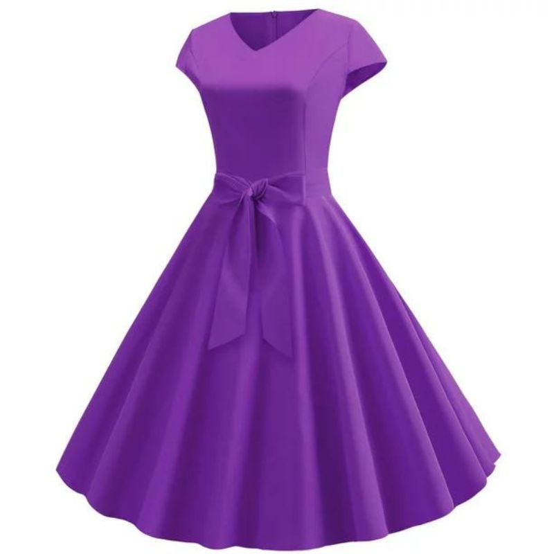 Robe rétro violette de style vintage