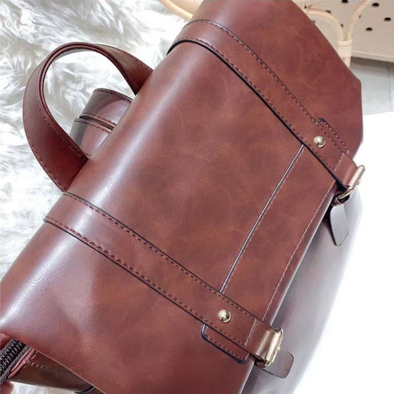 Sac à dos vintage féminin conçu en PU