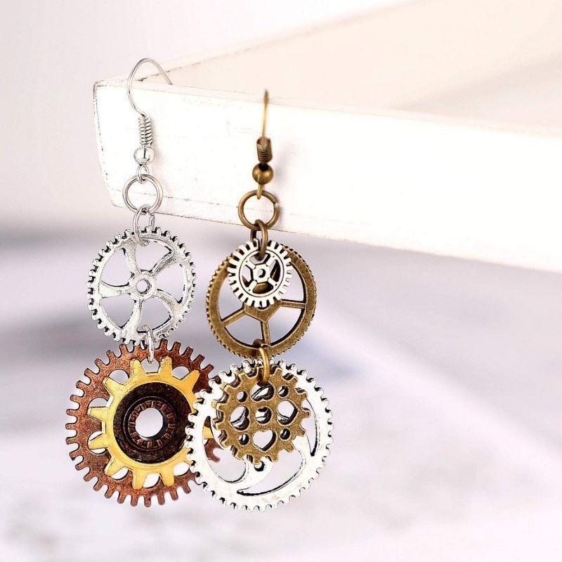 Style steampunk pour boucles d’oreilles