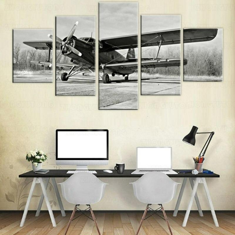 Tableau d’avion en noir et blanc