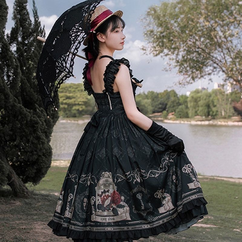 Tenue noire façon Lolita