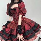 Tenue rouge façon Lolita