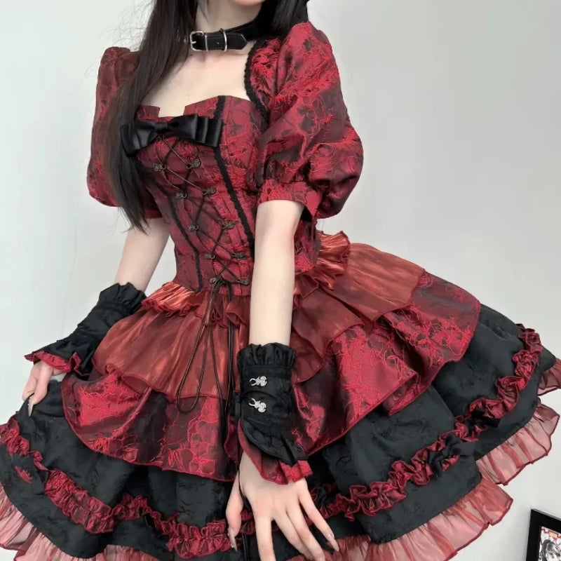 Tenue rouge façon Lolita